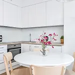 Apartment Ltc Ujejskiego Gdynia