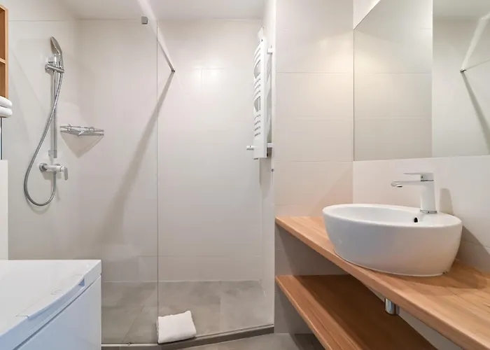 Lägenhet Ltc Ujejskiego